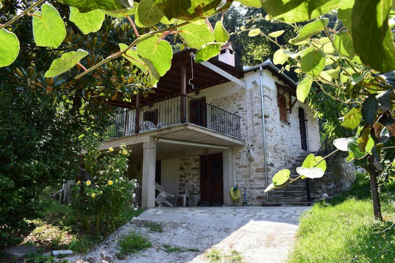 Holiday Home Dionysis Chorefton Bagian luar foto