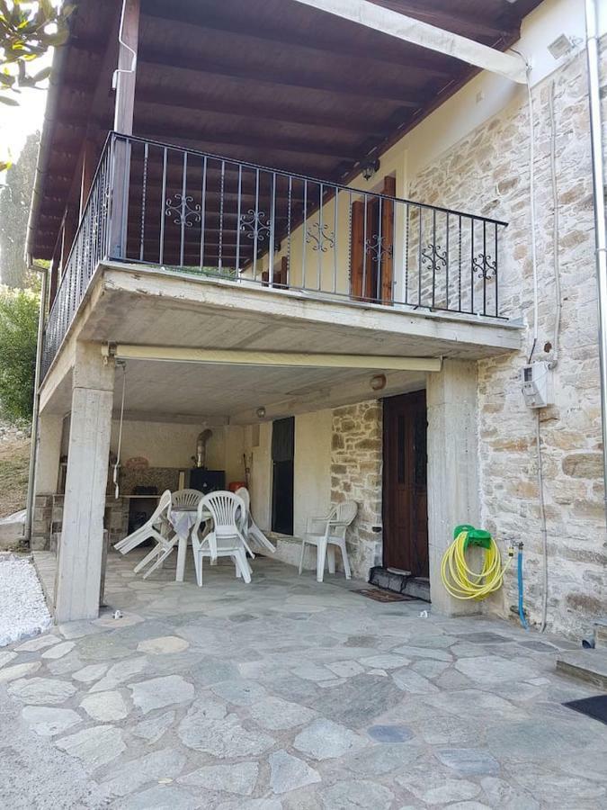 Holiday Home Dionysis Chorefton Bagian luar foto